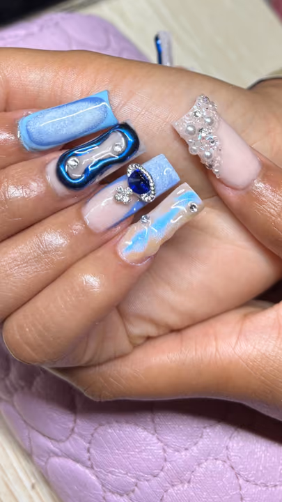3d Sculpting, Chrome, Crystal Placement, Encapsulation — nail work by ATL Nail Tech