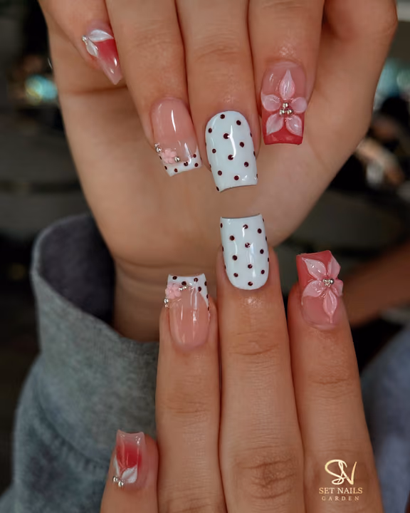 3d Sculpting, Encapsulation, French Manicure, Dot Work — nail work by SET NAILS GARDEN