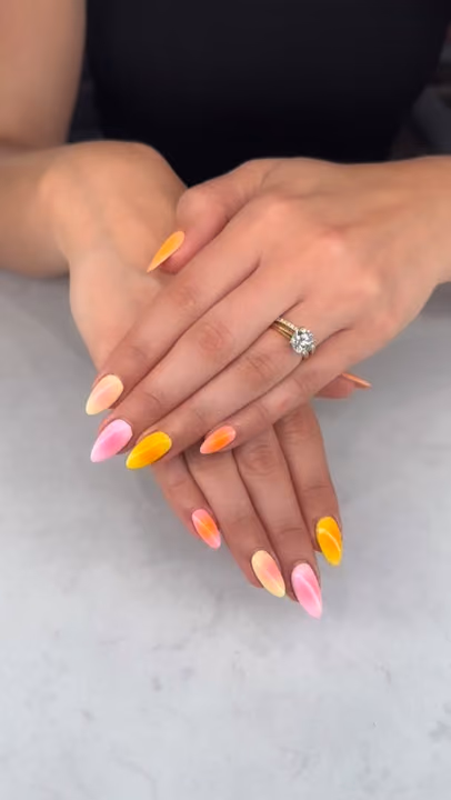 Airbrush, Ombre — nail work by Blanc Nail Bar