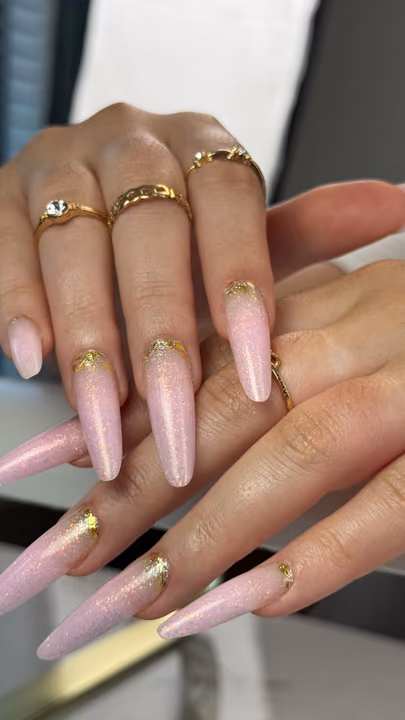 Cuticle Care, Glitter Fade, Extreme Length — nail work by Adyclou