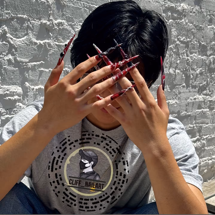 3d Sculpting, Chrome, Encapsulation, Extreme Length — nail work by Cliff Nail Art