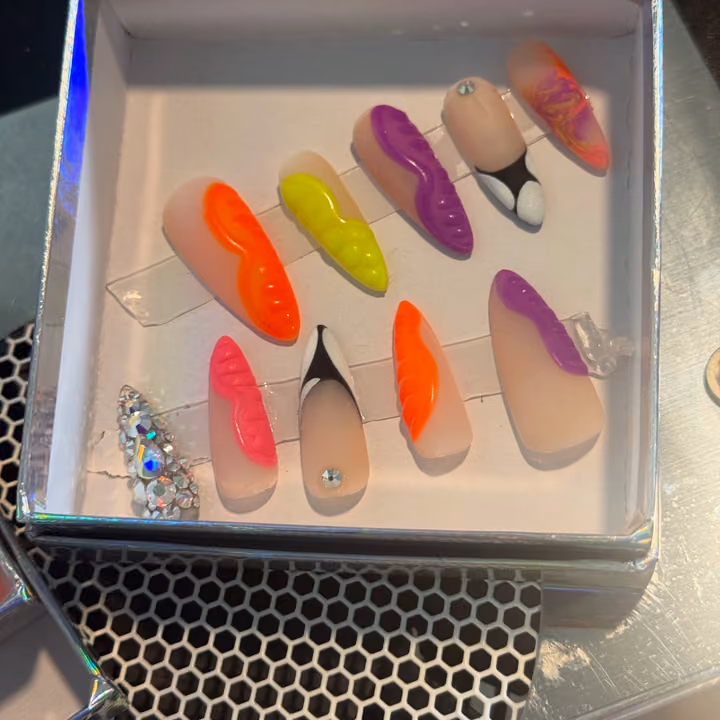 3d Sculpting, Airbrush, Crystal Placement, Matte — nail work by Meme