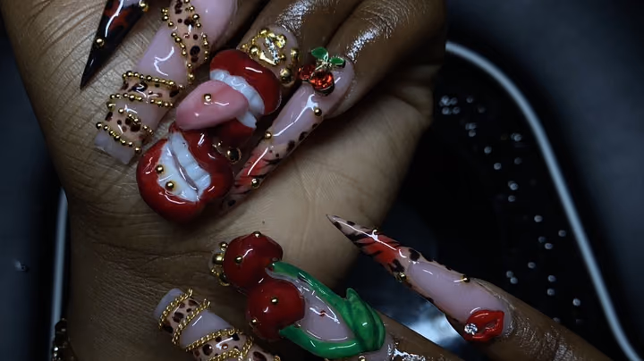 Nail work by Nizzle Da Nail Plug