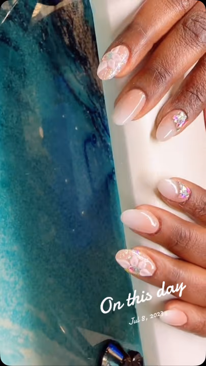 3d Sculpting, Encapsulation, Gel Extensions, Ombre — nail work by Luxury Accessory Nail Studio