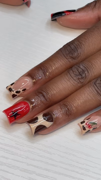 3d Sculpting, Duck, Encapsulation — nail work by Skyler Floyd