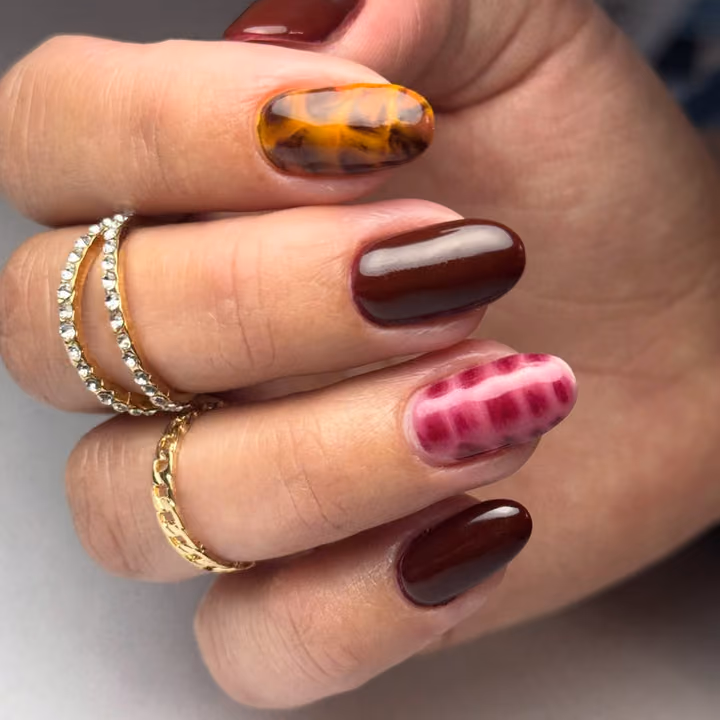 Textured Art, Tortoiseshell Effect, Velvet Effect — nail work by Adyclou