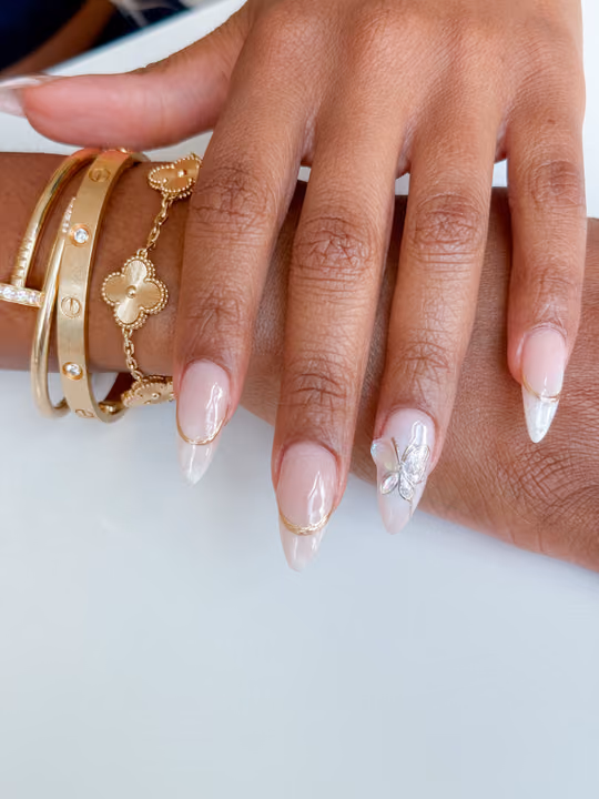 3d Sculpting, Almond, Chrome, Encapsulation — nail work by Taylor Le