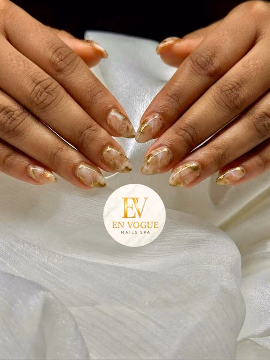 Chrome, Encapsulation, Marbling — nail work by En Vogue Nails Spa