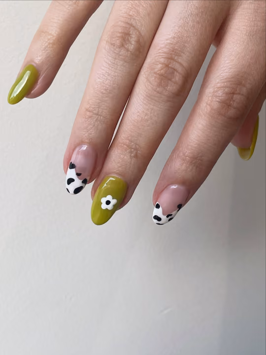 3d Sculpting, Animal Print, Hand Painting — nail work by Lacquer Nail Bar