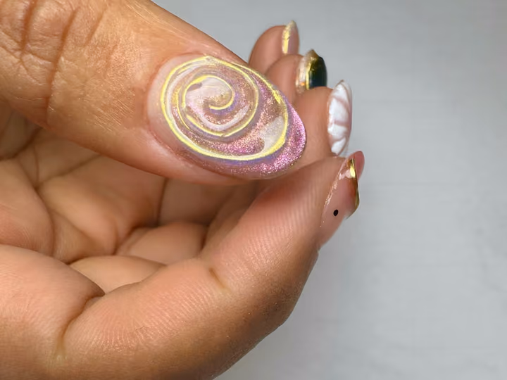 Cat Eye, Relief Art, Swirl Art — nail work by Adyclou